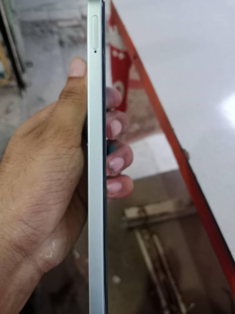 Realme Note 60x 2