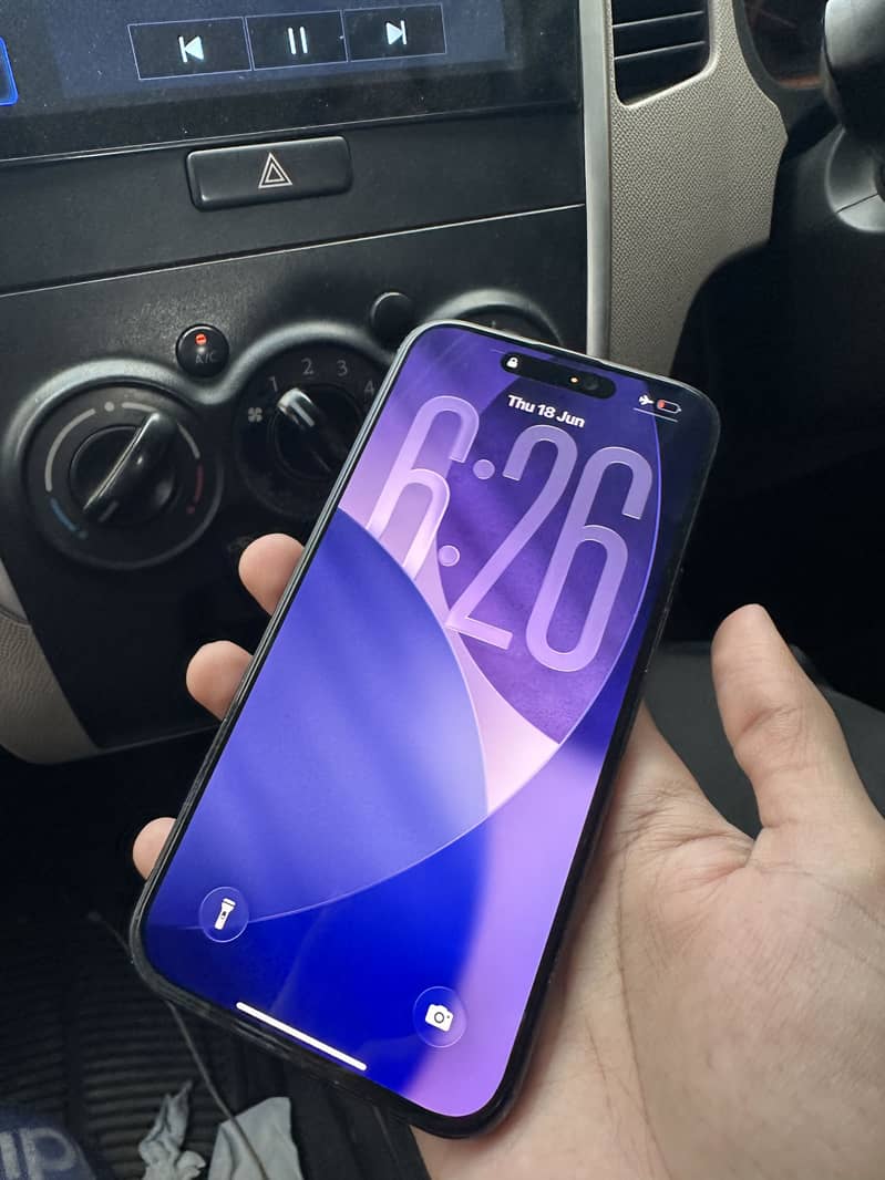 Apple iPhone 15 plus 1