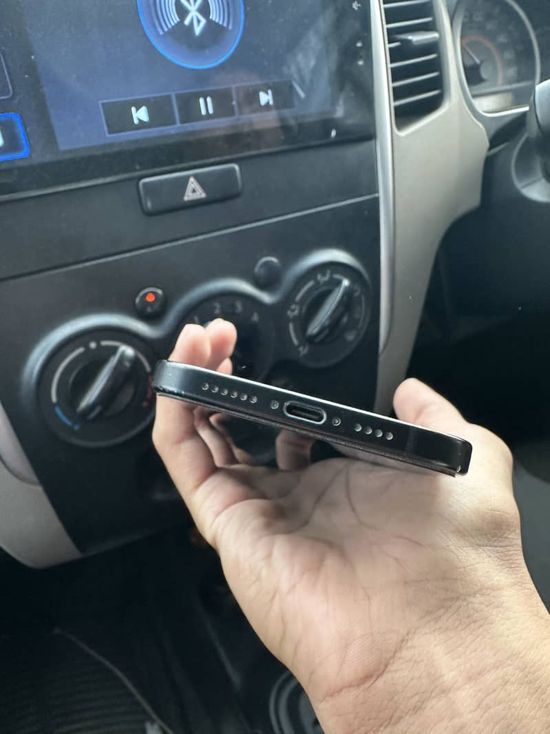 Apple iPhone 15 plus 5