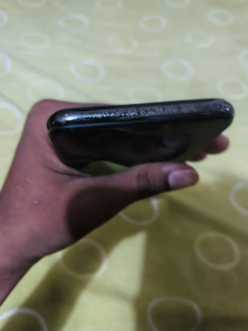 Apple iPhone X 5