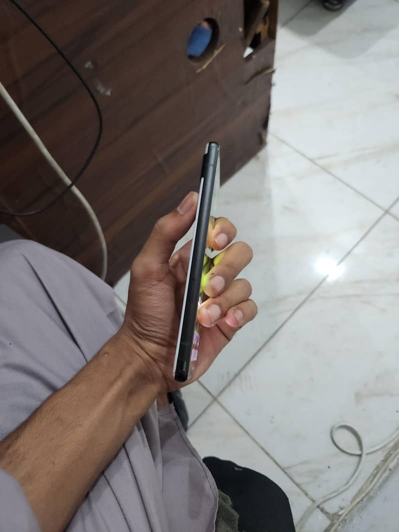 Google Pixel 6a 1
