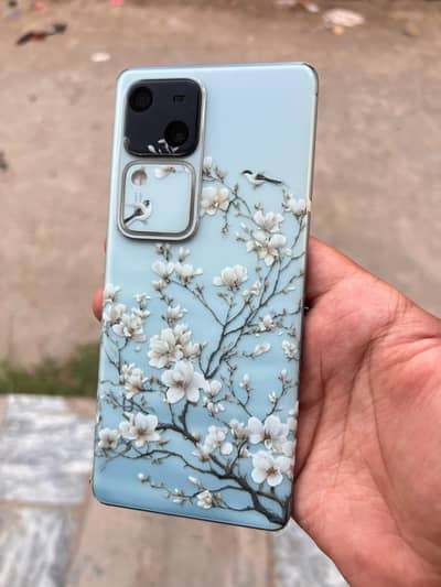 vivo v30 5G box charger sath hai