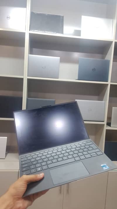 DELL xps 9310 Slim sleek Bussness Laptop