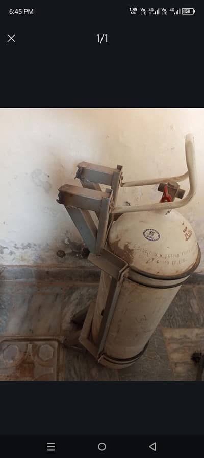 Mehran Gas Cylinder with kit and bracket