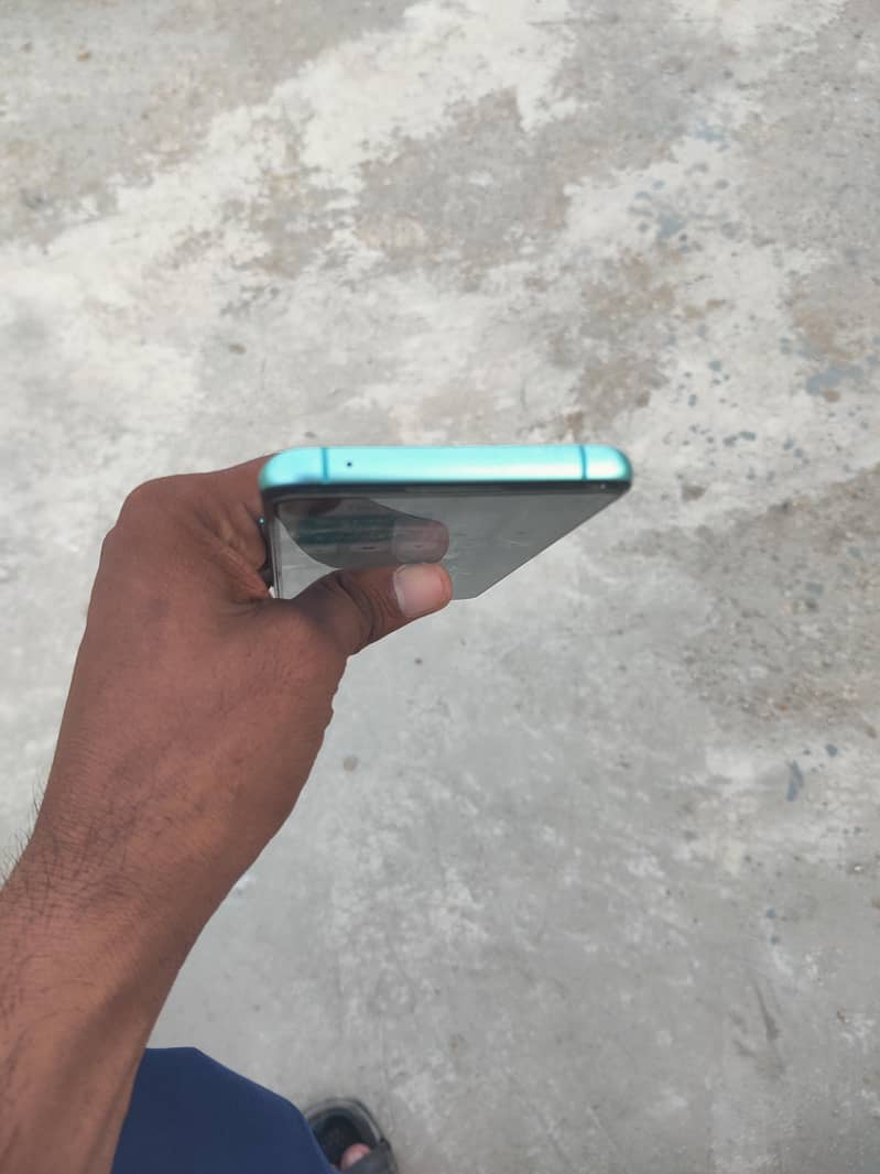 One Plus 8T 5