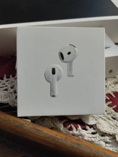 Apple AirPods 4 wireless Earbuds