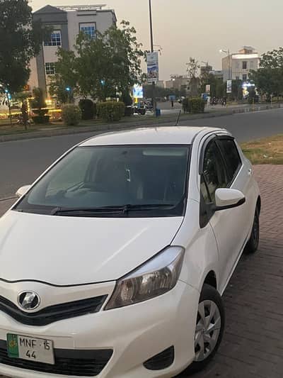 Toyota Vitz 2012