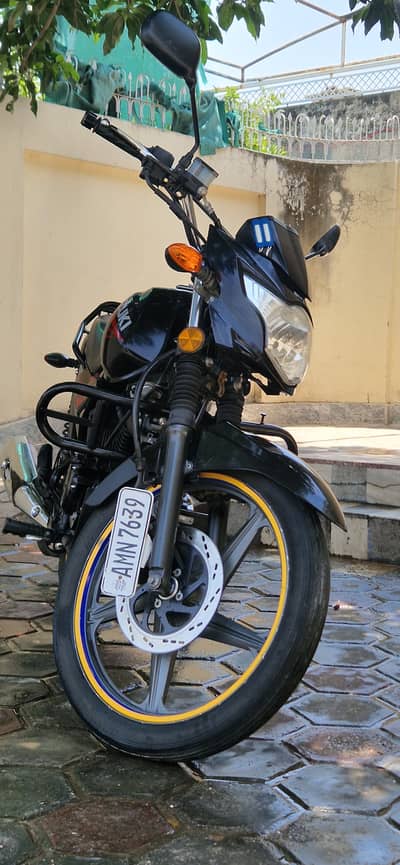 Suzuki GR 150 2022
