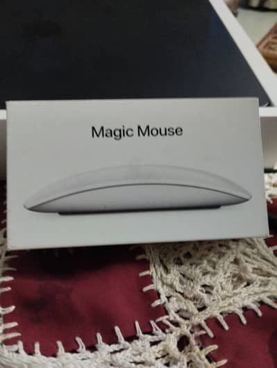 Apple Magic Mouse - White Multi touch Surface