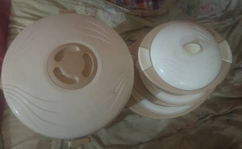 3 hotpot and 1 water coler. .