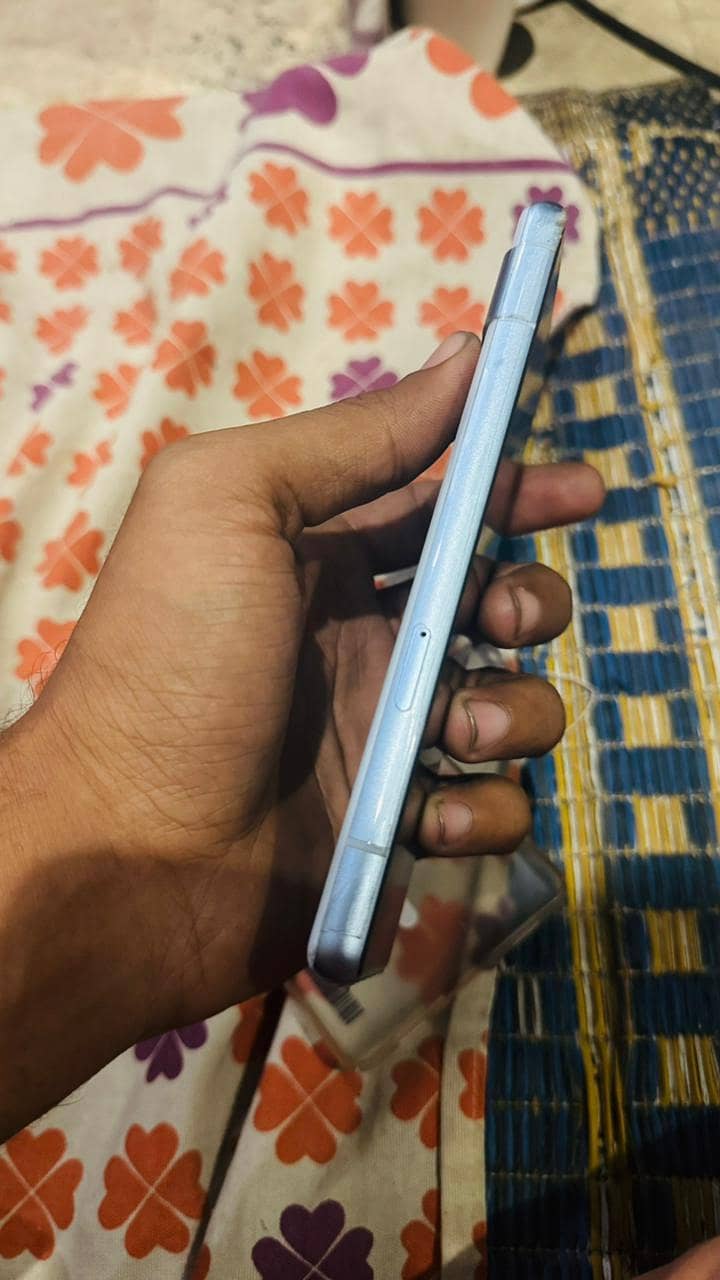 Google Pixel 7a 4