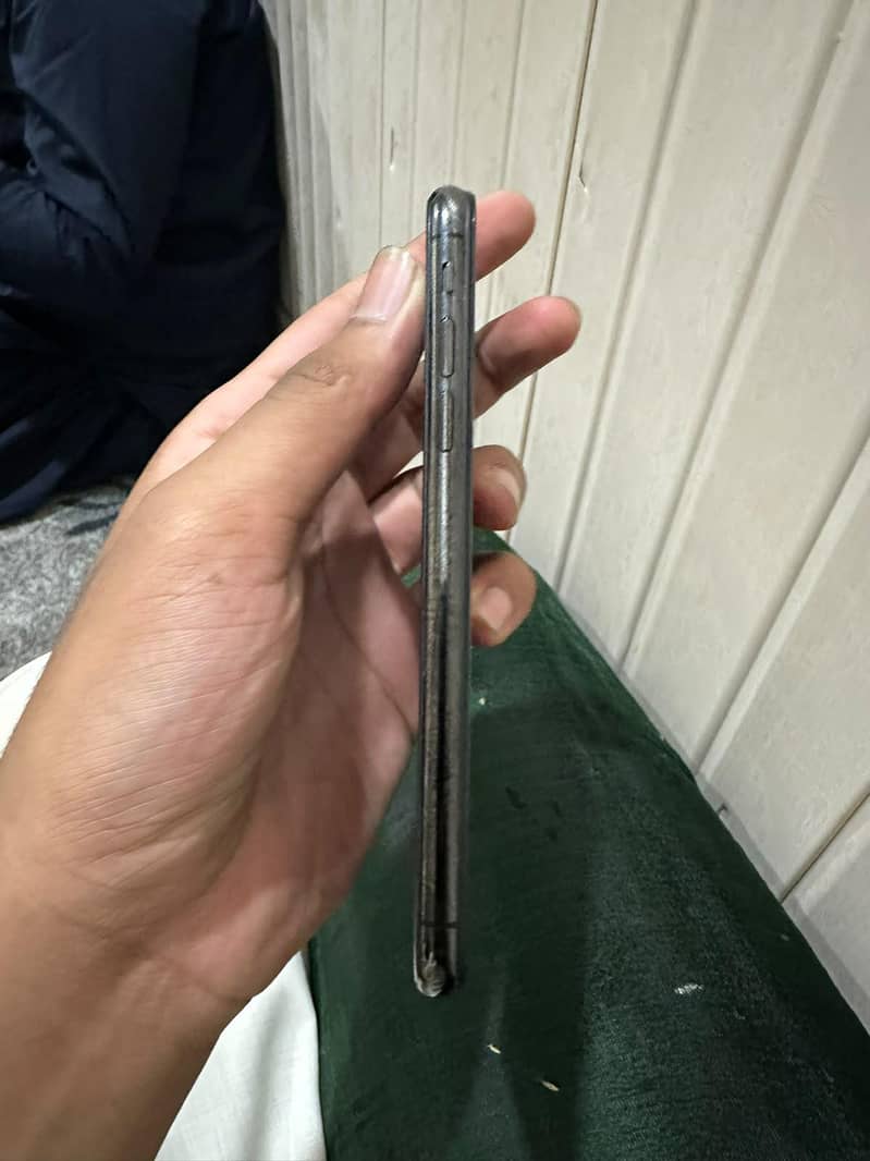 Apple iPhone X 0