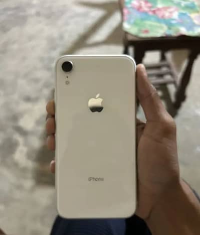 Apple iPhone XR