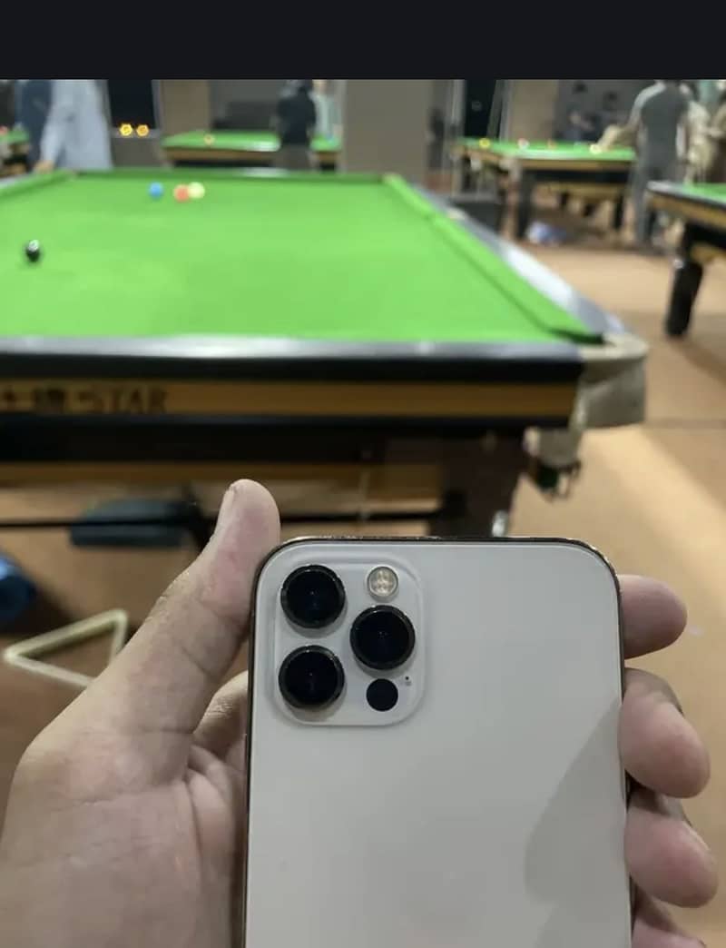 Apple iPhone 12 Pro 2