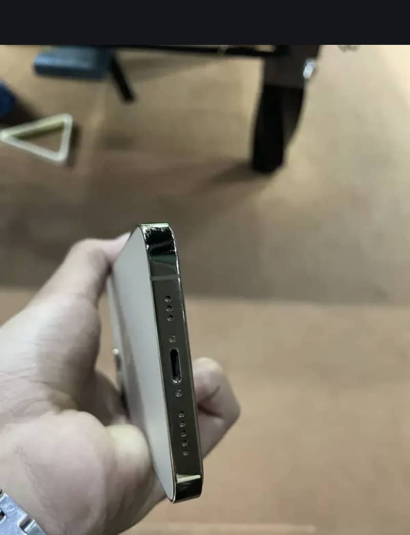 Apple iPhone 12 Pro 5