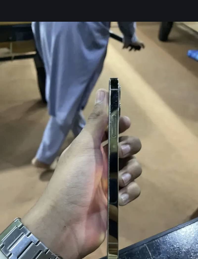 Apple iPhone 12 Pro 9