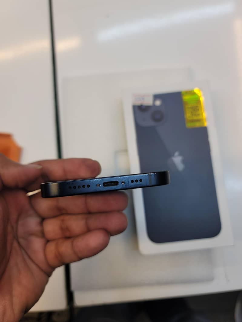 Apple iPhone 13 3