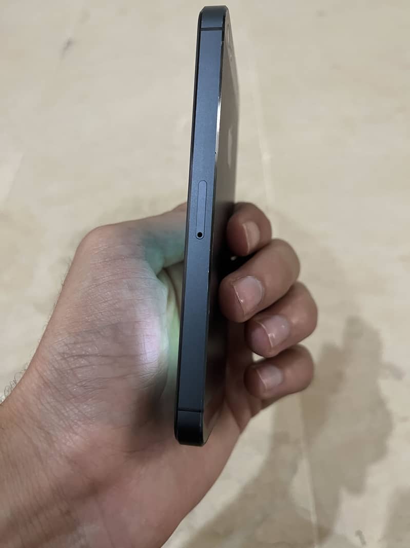 Apple iPhone 5 5