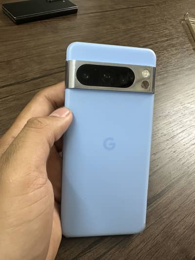 Google Pixel 8 Pro
