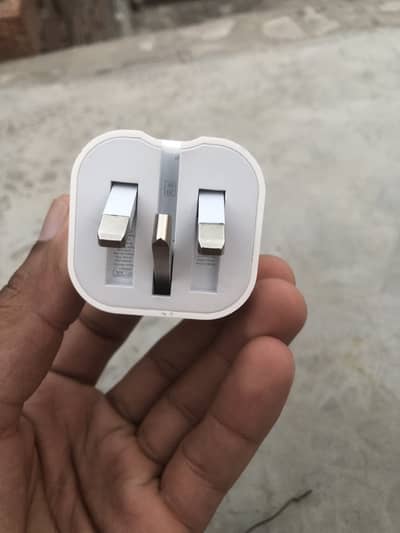 iPhone adapter
