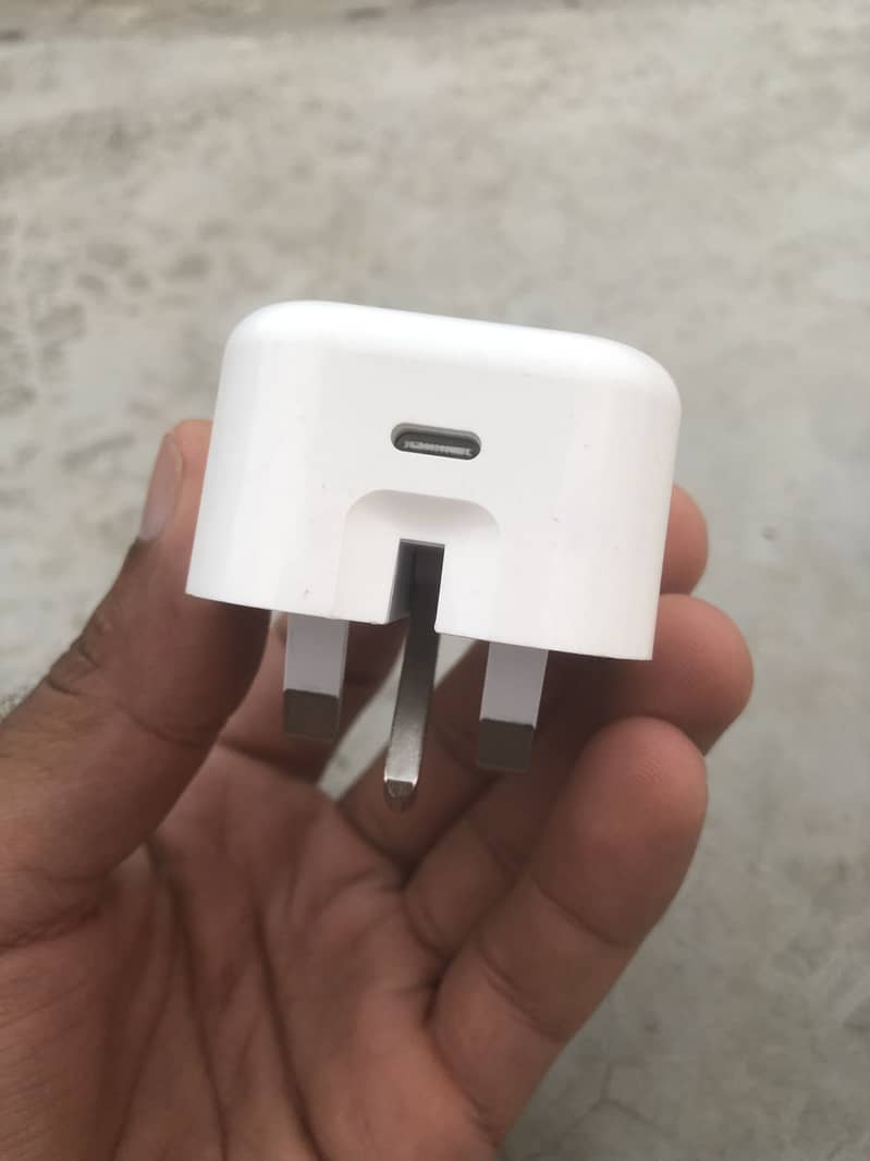 iPhone adapter 2