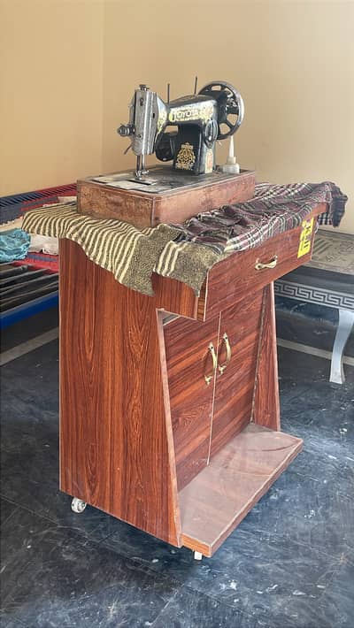 Beautiful Sewing maching Custom design Table