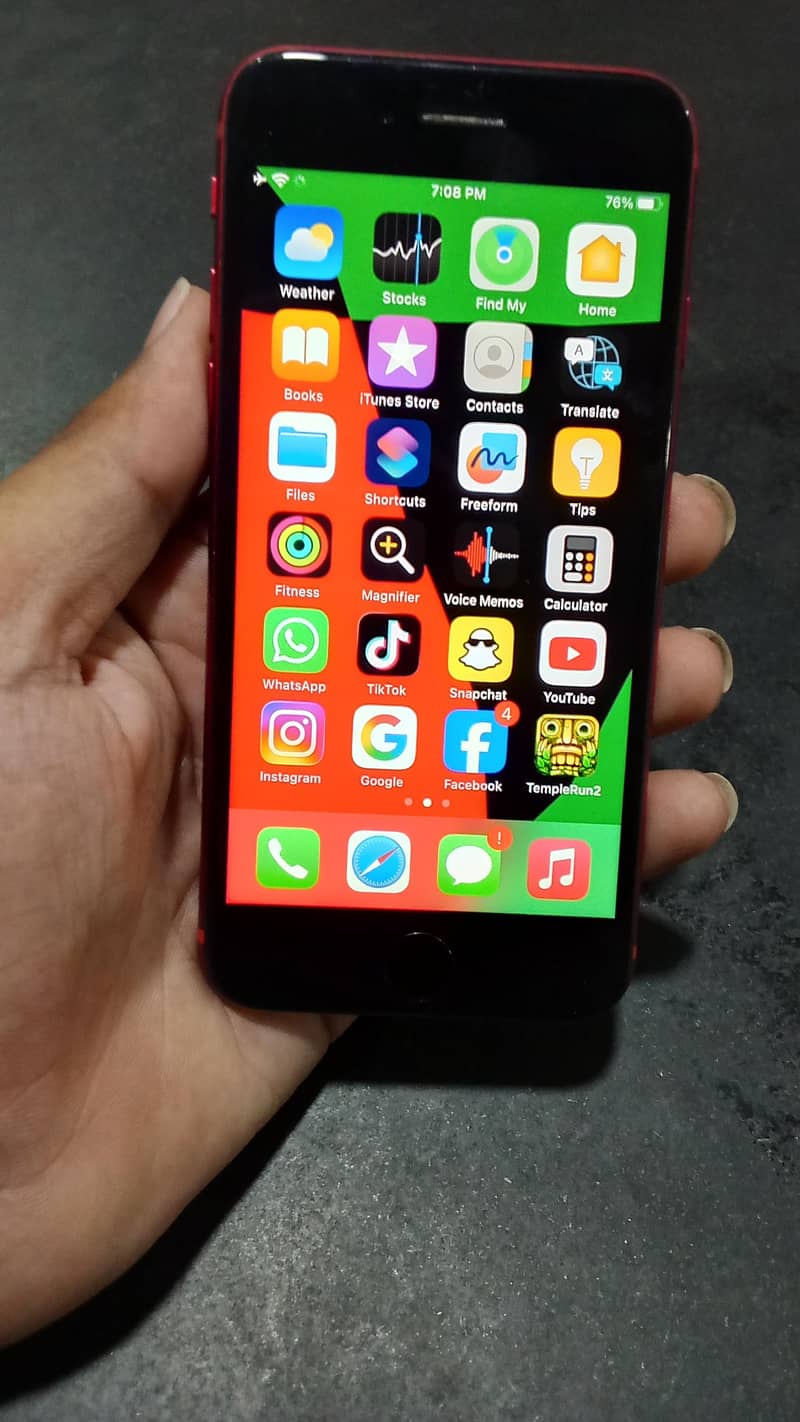 Apple iPhone 8 1