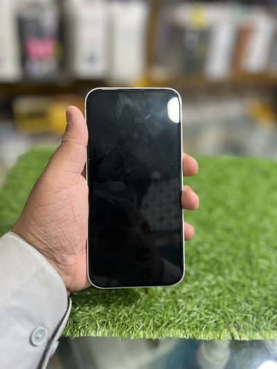 Apple iPhone 16e