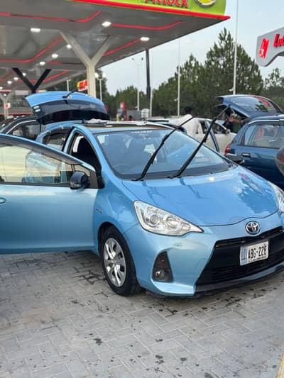 Toyota Aqua 2012