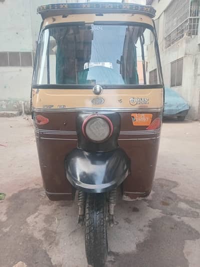 Good Condition Sazgar Rickshaw 2015