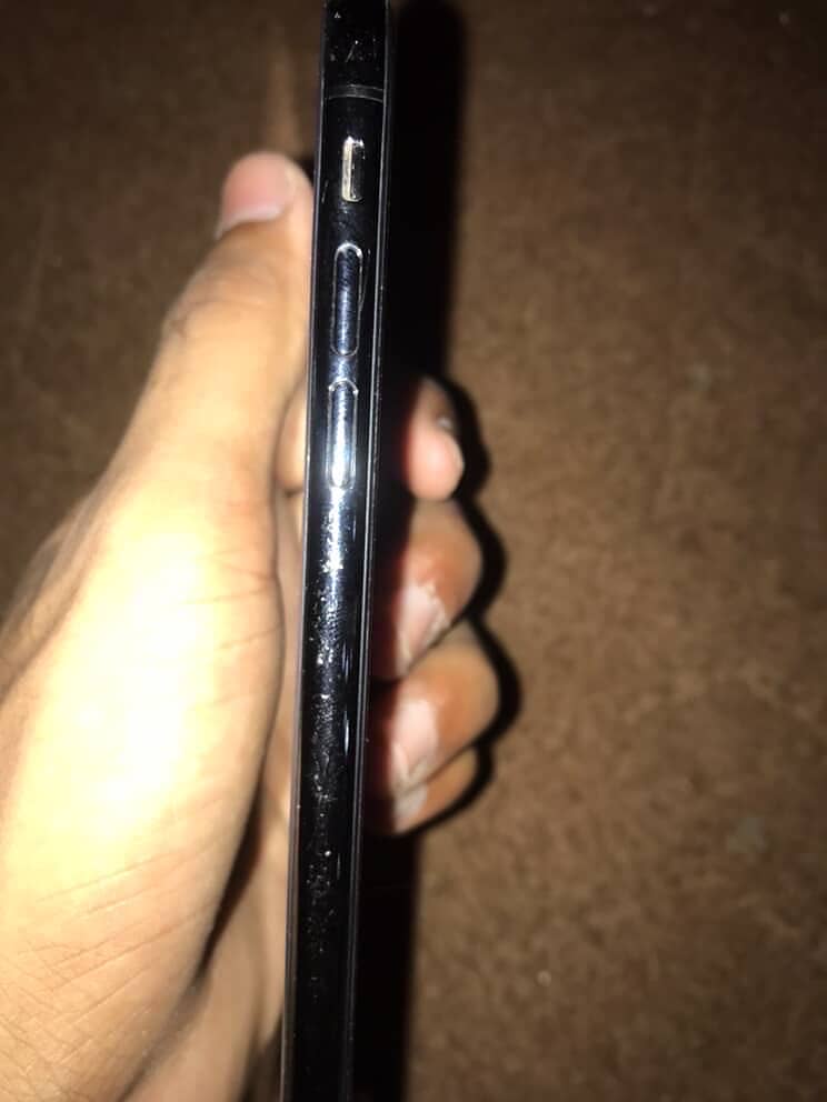 Apple iPhone X 5