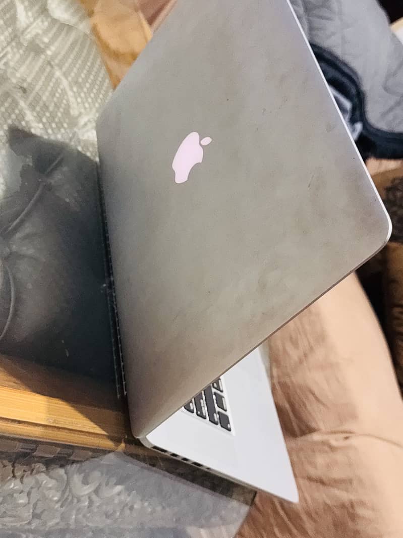 Macbook pro 2015 3