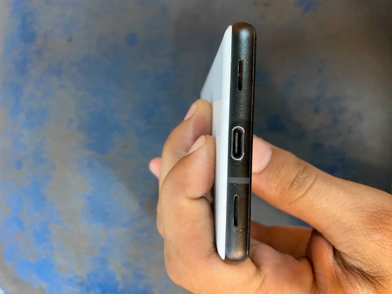 Google Pixel 6a 4