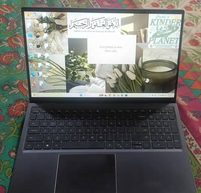 Dell vostro 15" 5510 Laptop 11th Gen intel Core i7- 11390H  512Gb  M. 2