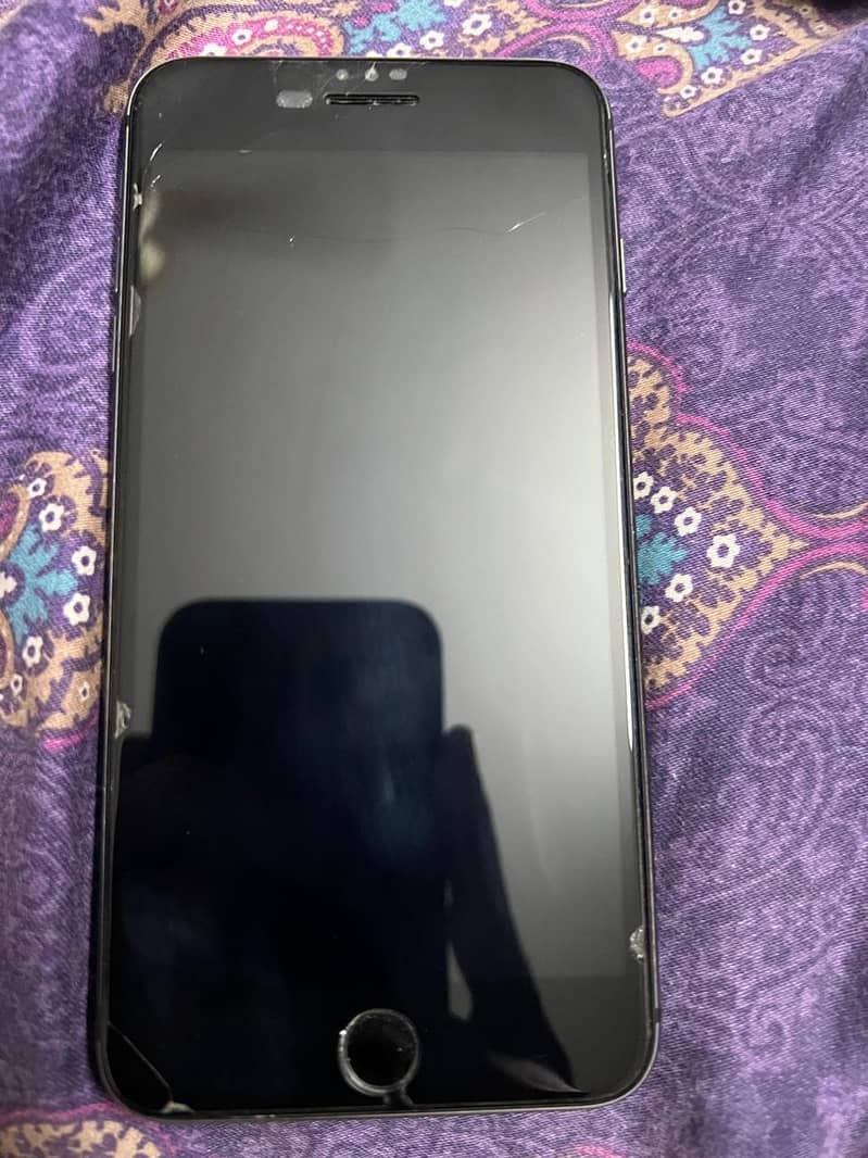 Apple iPhone 8 Plus 3