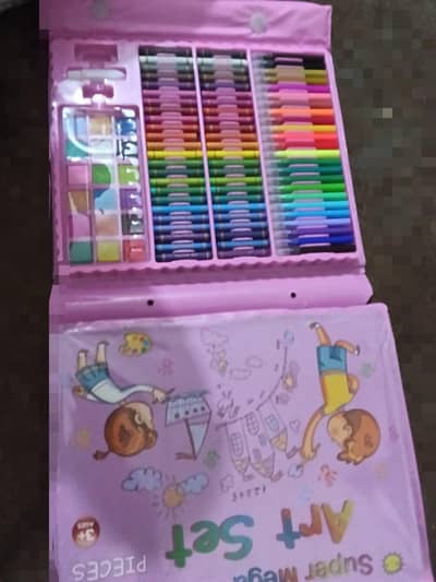 Super Mega Arts Set 208 Pieces