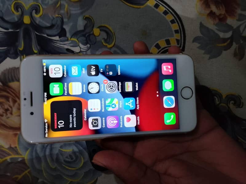 Apple iPhone 6S 1