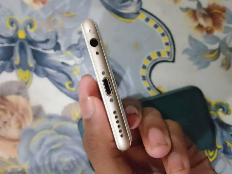 Apple iPhone 6S 2