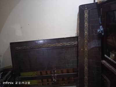 Kind size bed in cheap price