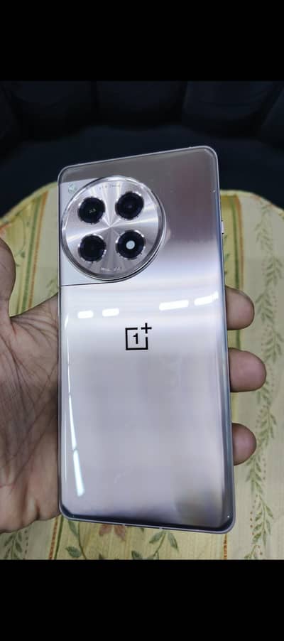 One Plus 12R