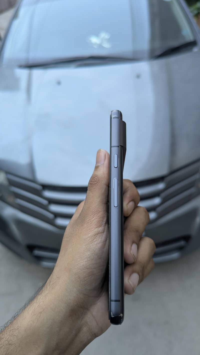 Google Pixel 8 3