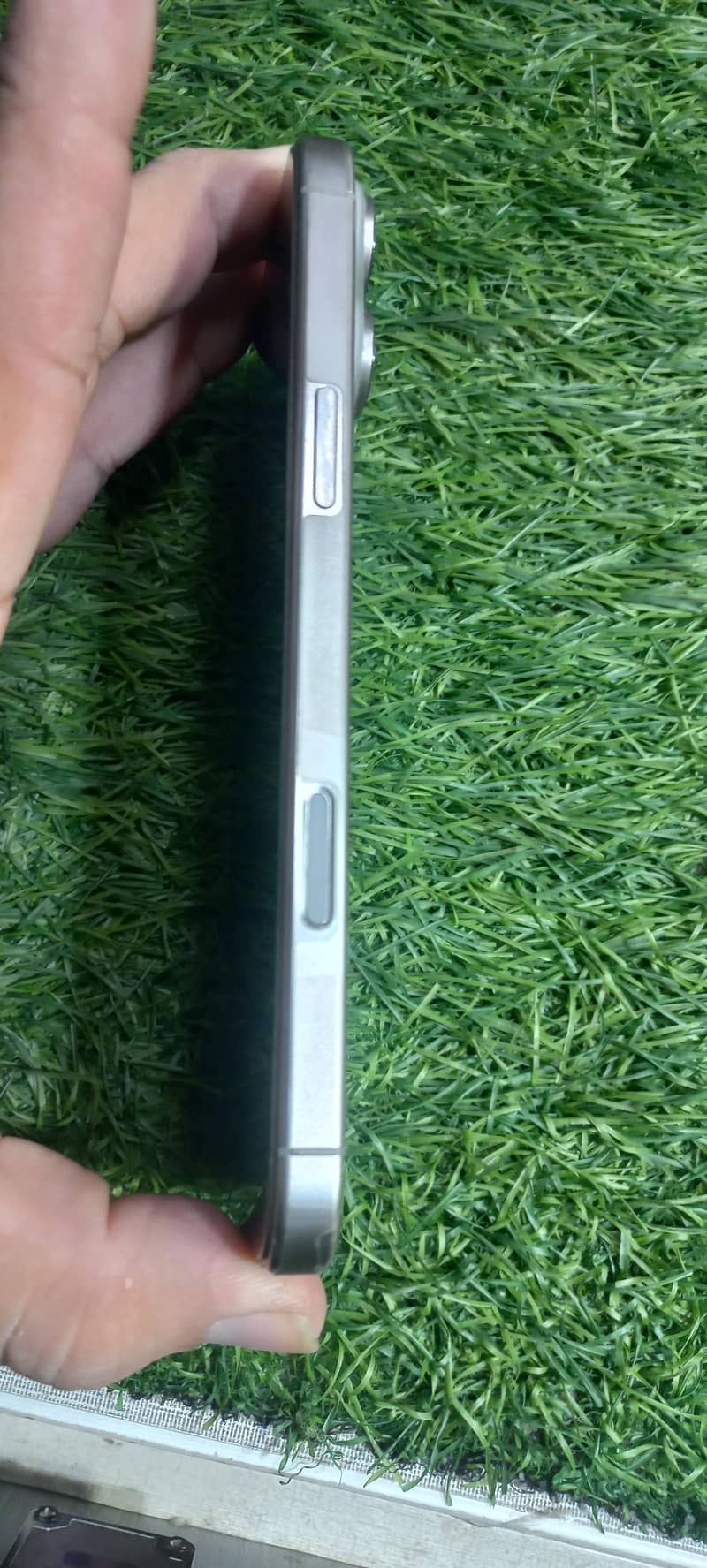 iphone 16 pro max 2