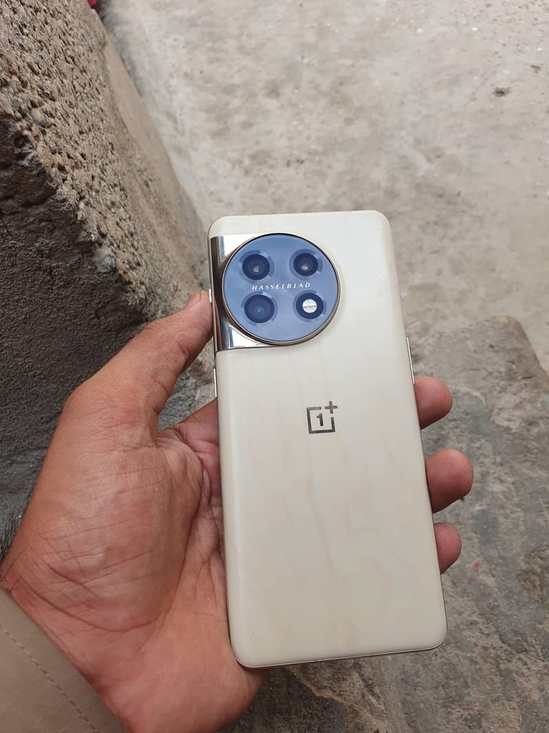One Plus 11 0