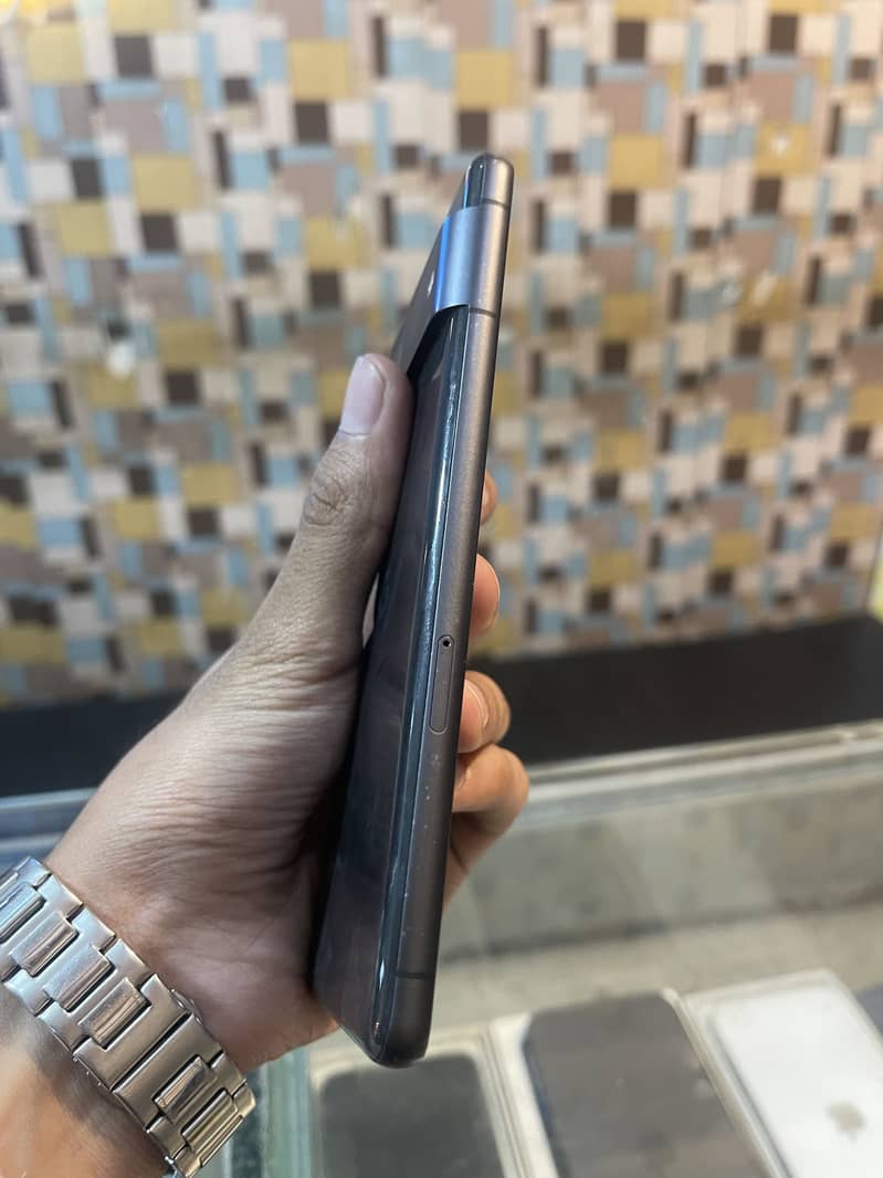Google Pixel 7 4