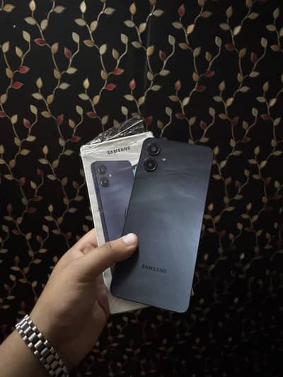 Samsung Mobile A06