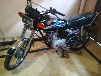 Honda 125 all okay 10/10 condition