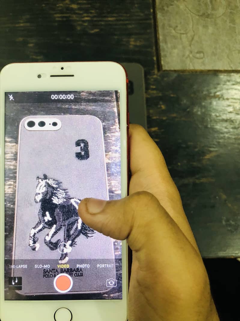 Apple iPhone 7 Plus 6