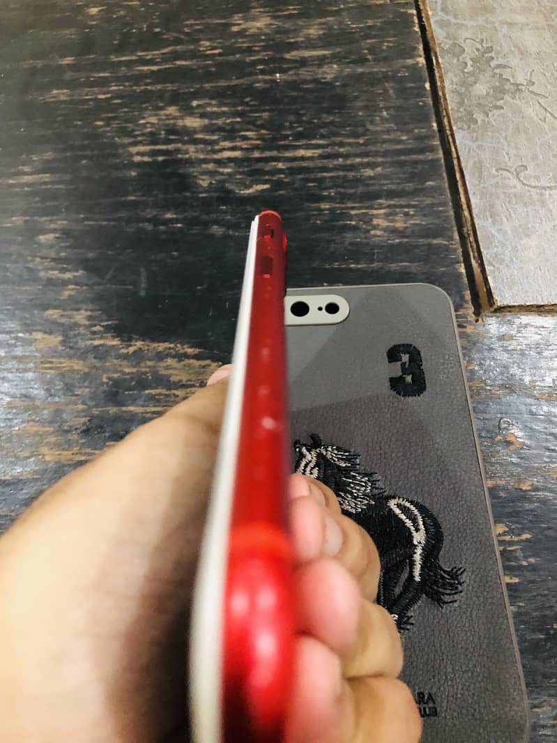 Apple iPhone 7 Plus 9