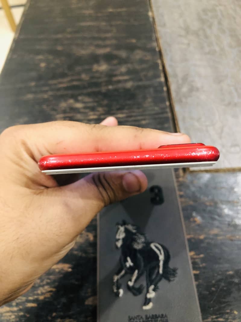 Apple iPhone 7 Plus 11