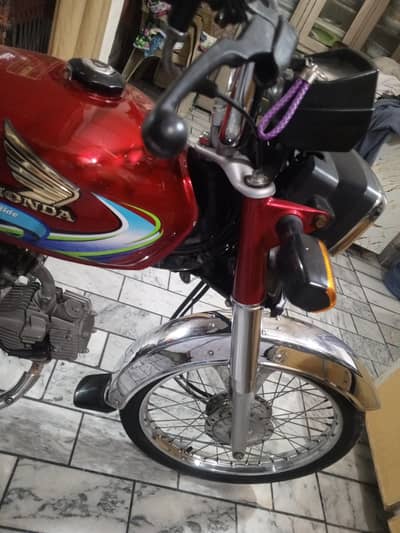 70 24 MODEL home use bike urgent sale 0320881196